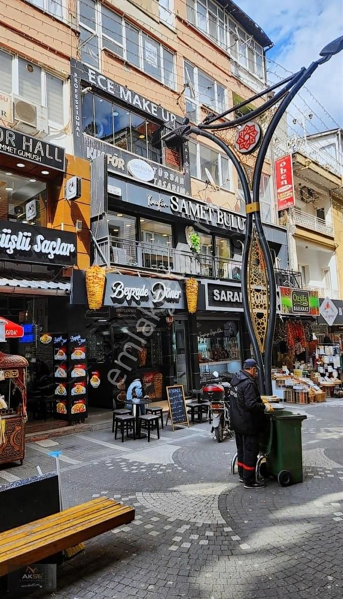 Eski Kuyumcular Mahde Yeşilli Camii Arkasında2.kat Satılık Daire