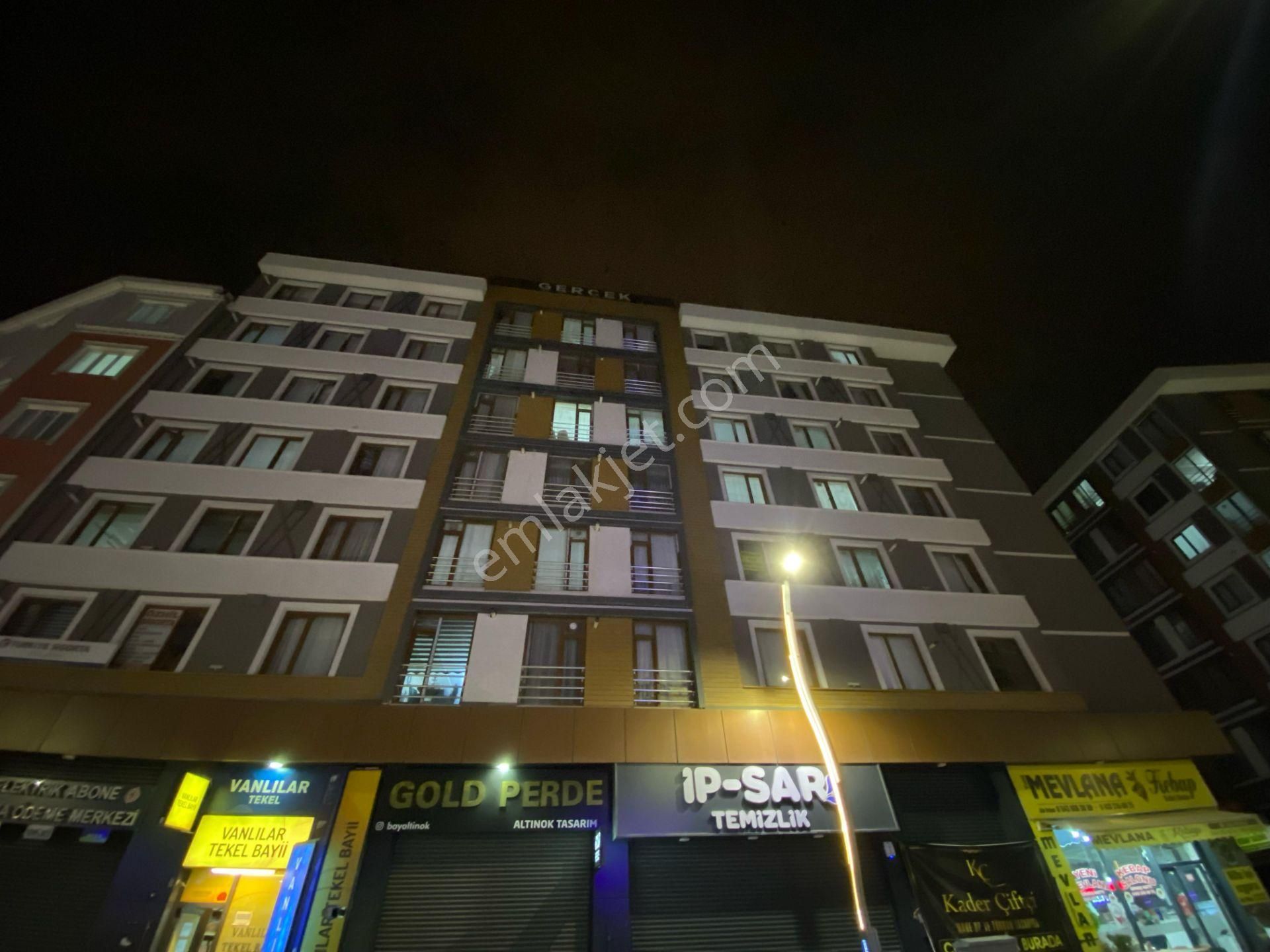 Çakı Emlaktan Merkezi Full Eşyalı Satılık Fırsat 1+1 Daire