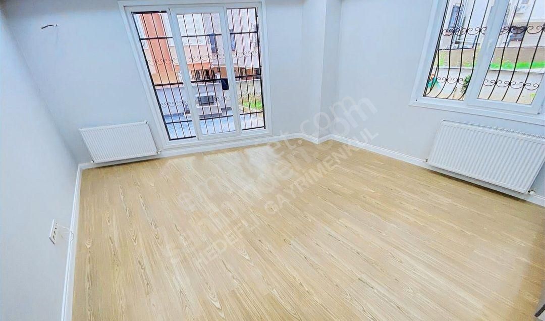 Altıntepe Sahile Yakın 2 Yıllık Otoparklı Teraslı 2+1!