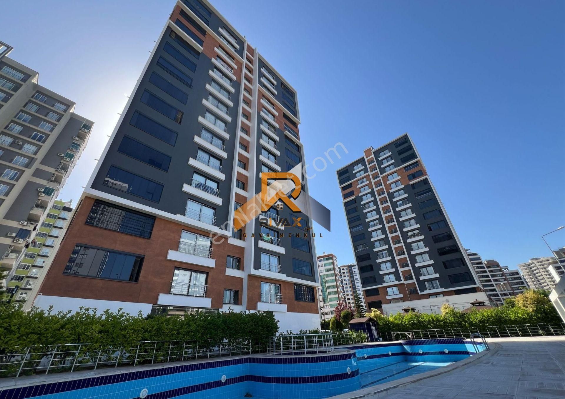 Rivax'dan Akdeniz Mah'de Geniş Oturum Ve Peyzajı İle 4+1 Daire