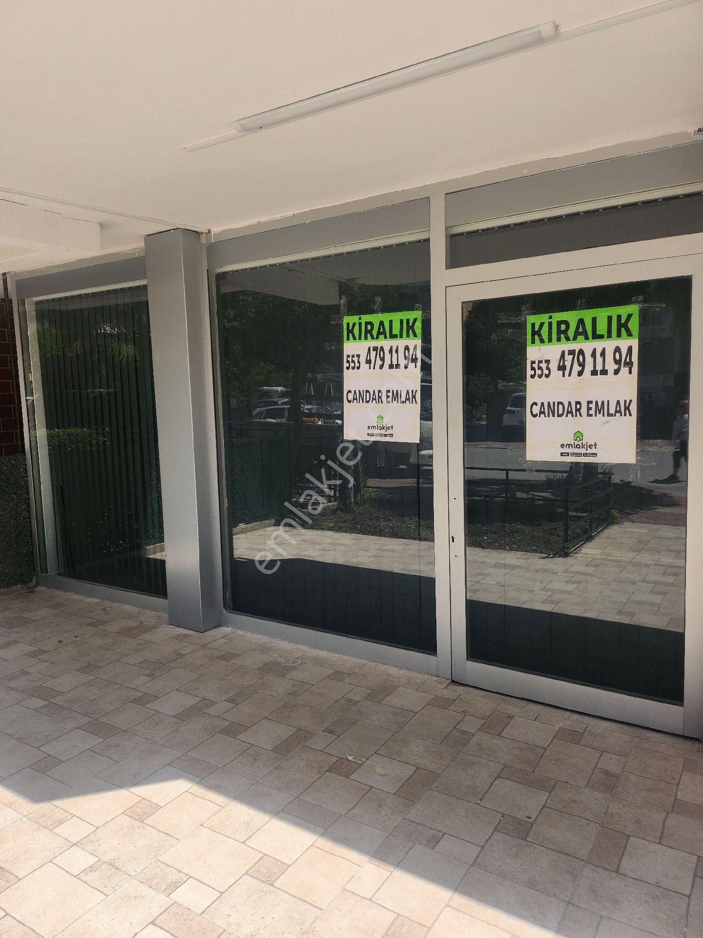 Antalya Konyaaltı Limanda Denize 150 Metre Mesafede Yol Üzeri Kiralık Dükkan