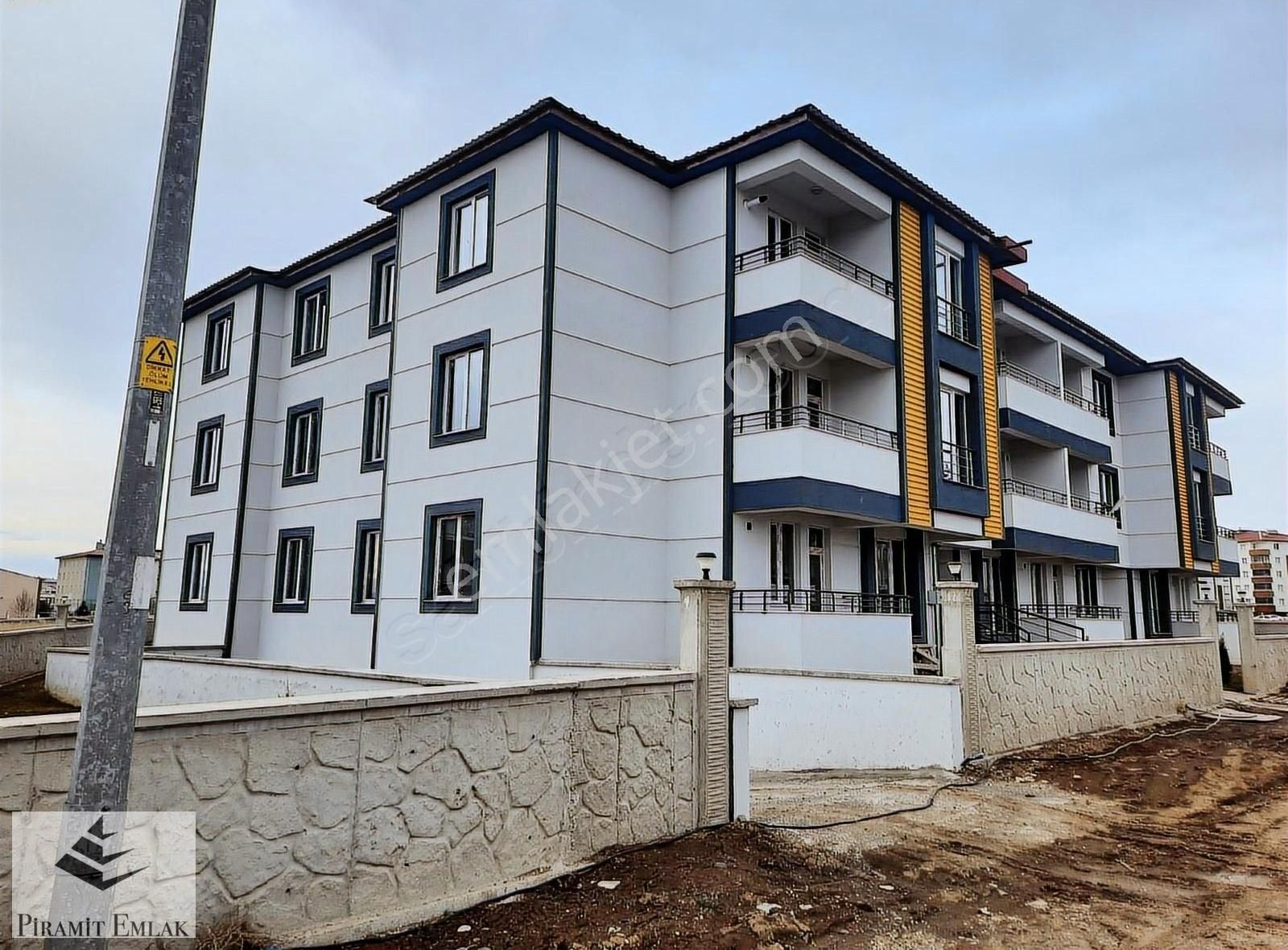Piramit Gymden Dadaskentte 2+1 Lux Satılık Daıre