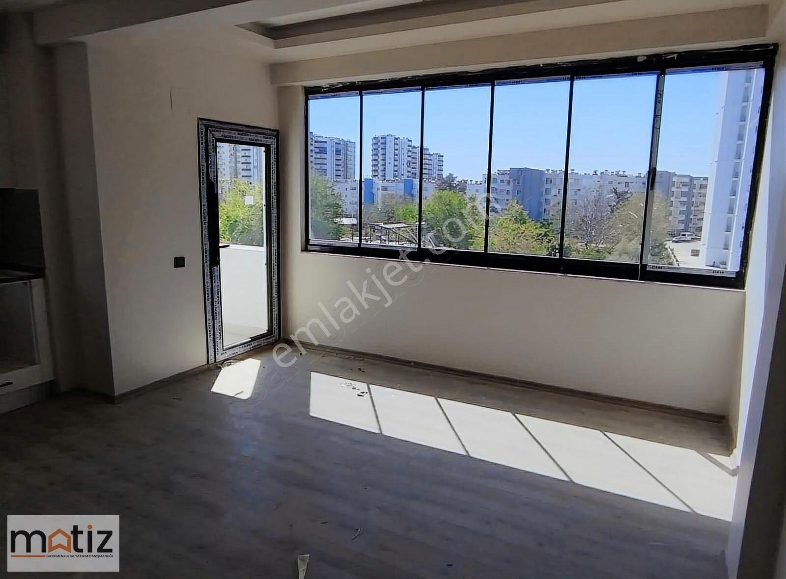 Eser'den Erdemli Tömük'te Tek Blok Havuzlu 64 M2 Net Satılık 1+1