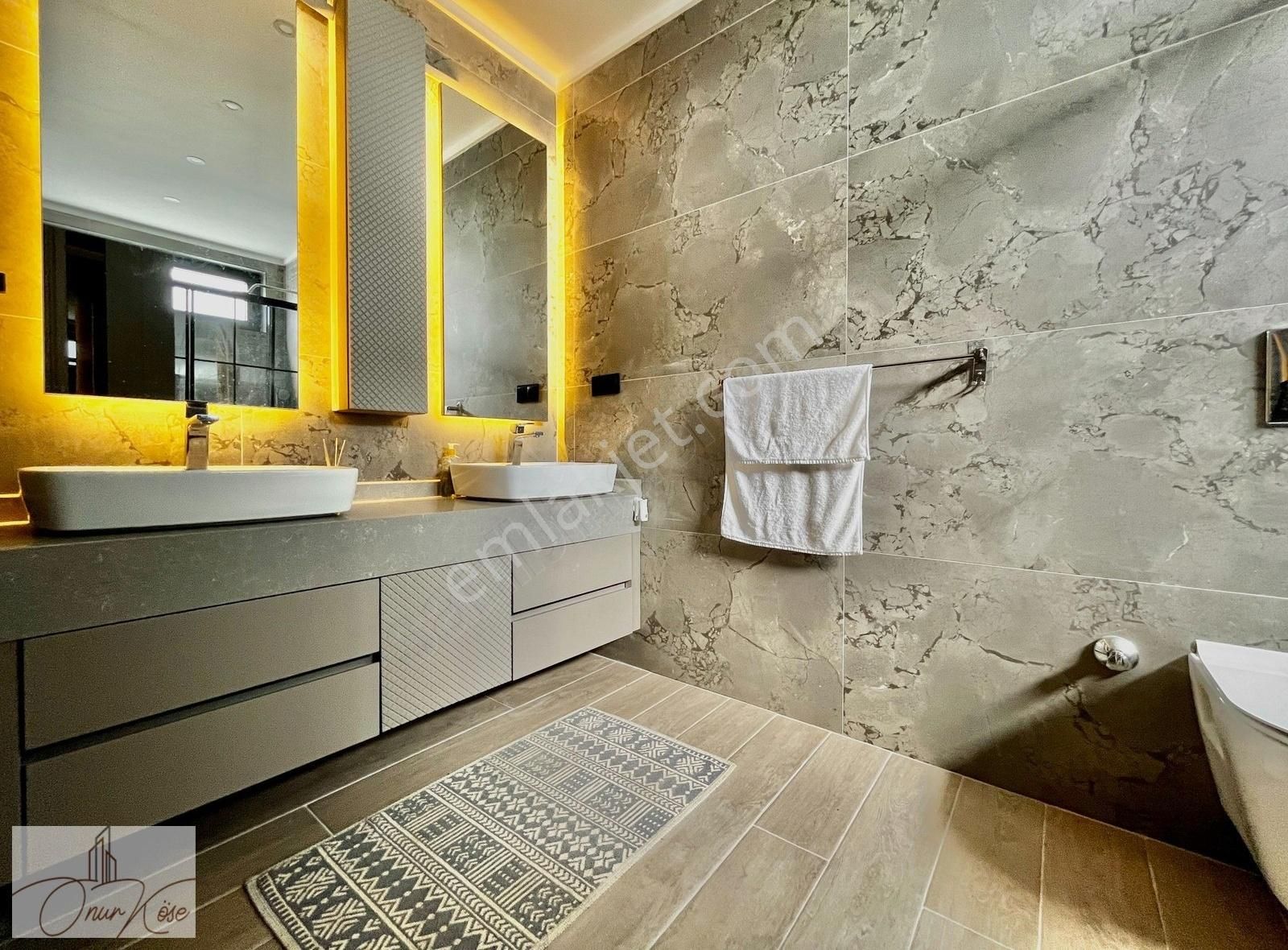 Alanya Kargıcakta Lüks Deniz Manzaralı 4+2 Triblex Villa - Görsel 15