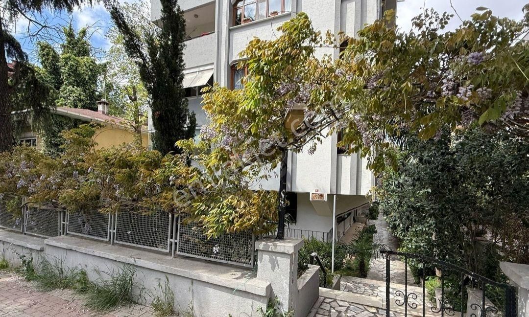 Altıntepe Sahil Nezih Muhit Bostancı İdo Ve Marmaraya Komşu 3+1