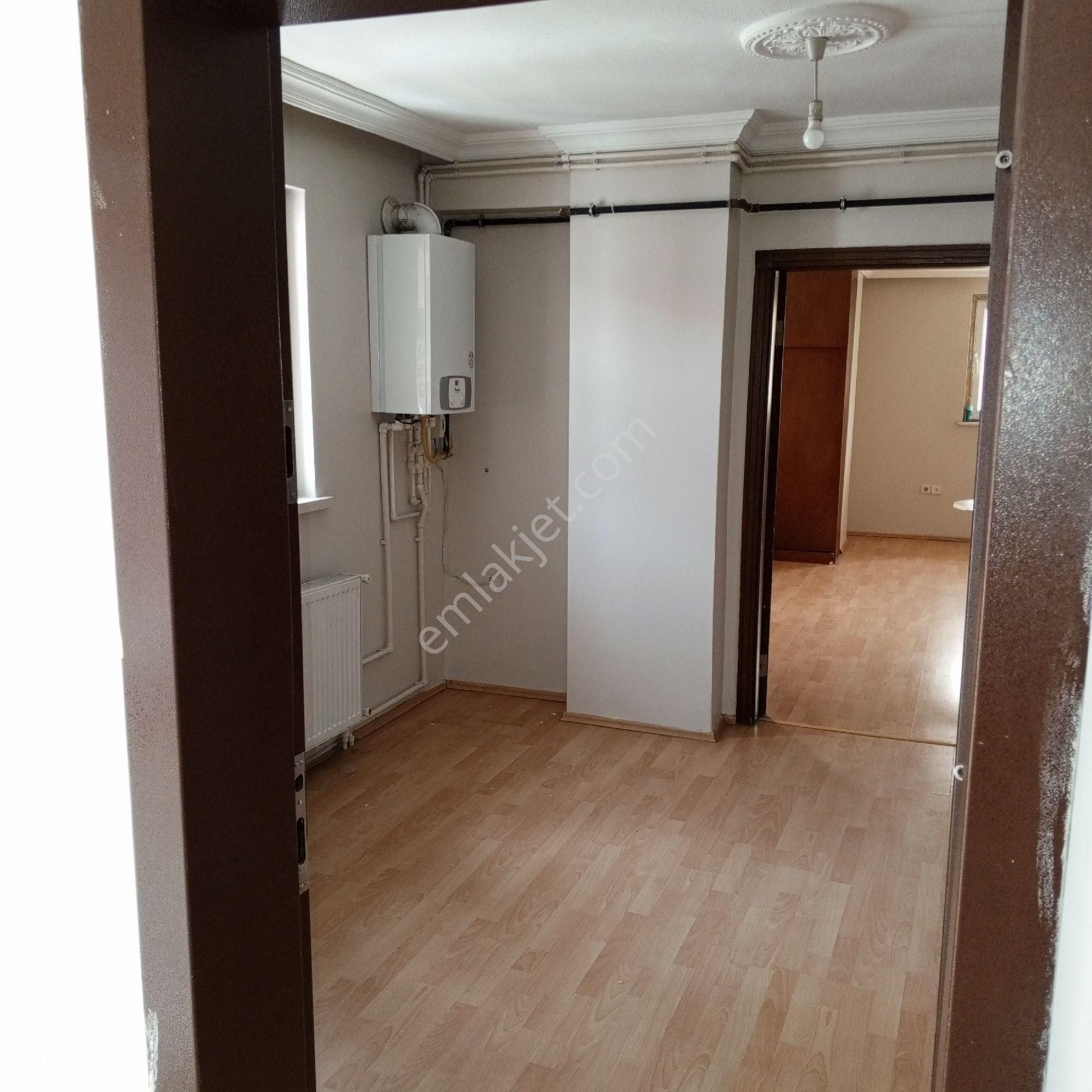 Kiralık 1+1 Daire Merkezi Konumda Ankara Gölbaşı'nda