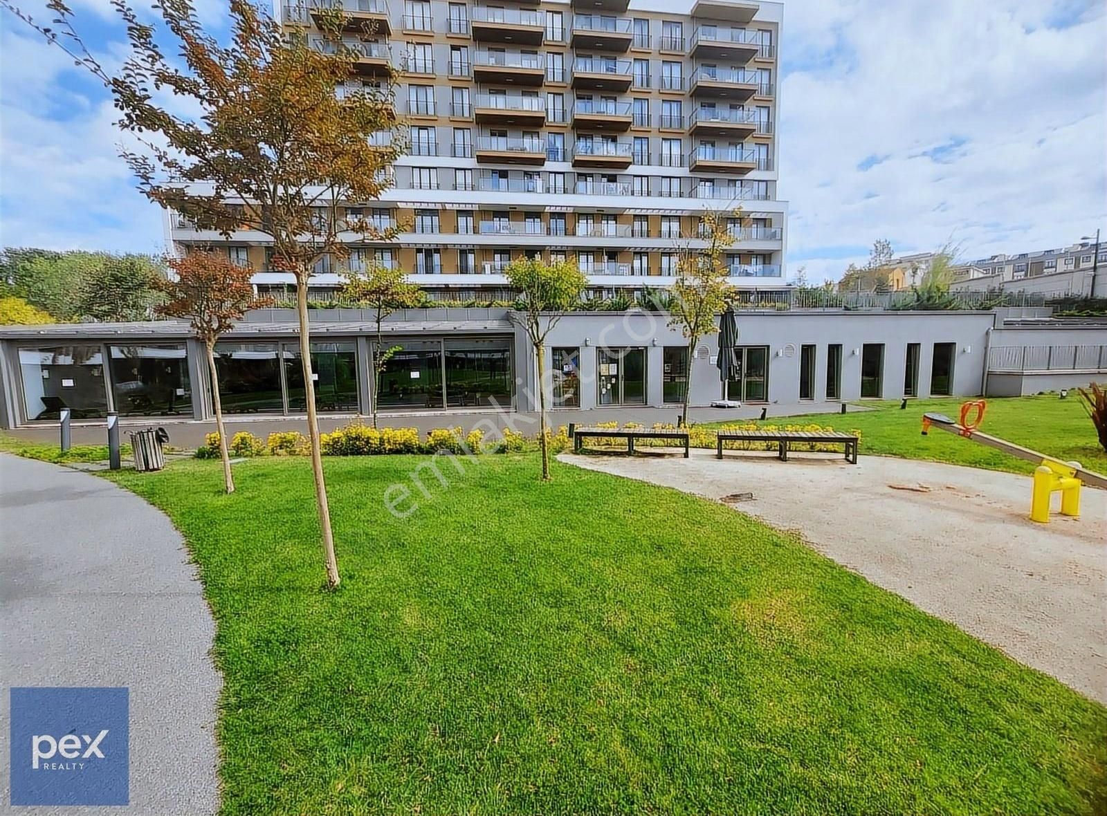 Sultanbeyli Suryapı İlkbahar Sitesi Eşyalı Ara Kat Satılık 1+1