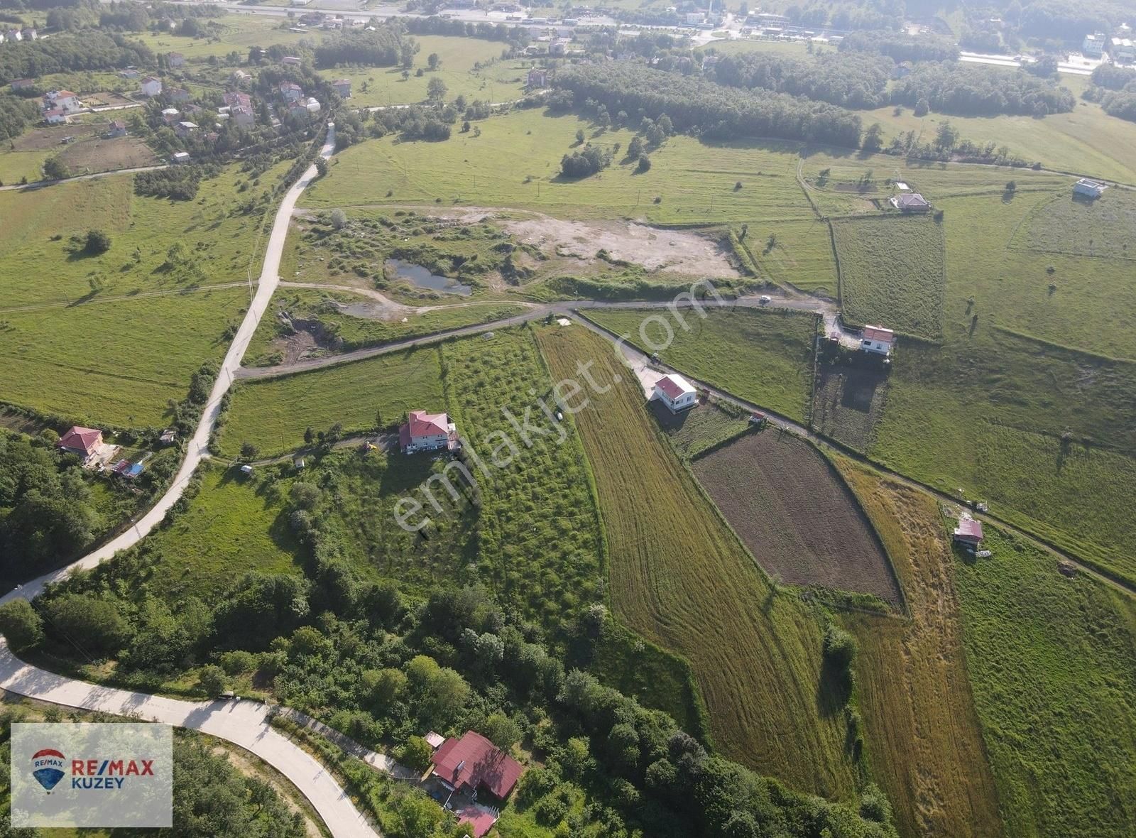 Remax Kuzeyden Kavak Mahmutlu Sapağında Fırsat Satılık Tarla