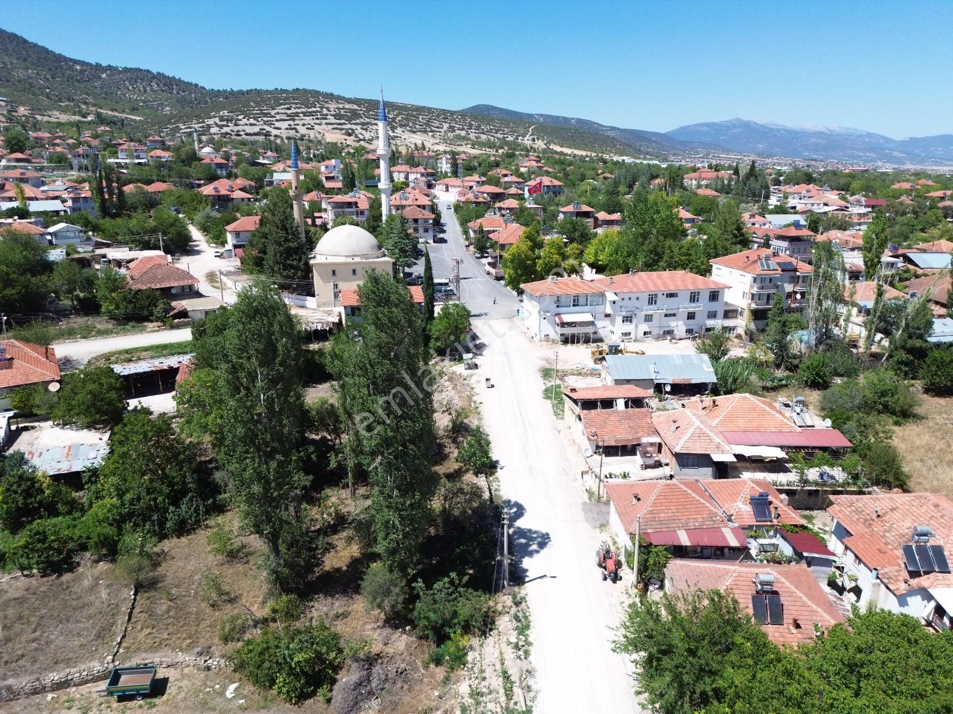 Korkuteli Yeltende Satılık Köyiçinde 475 M2 Arsası Ve Toplam 160 M2 Ev 2 Katlı - Görsel 16