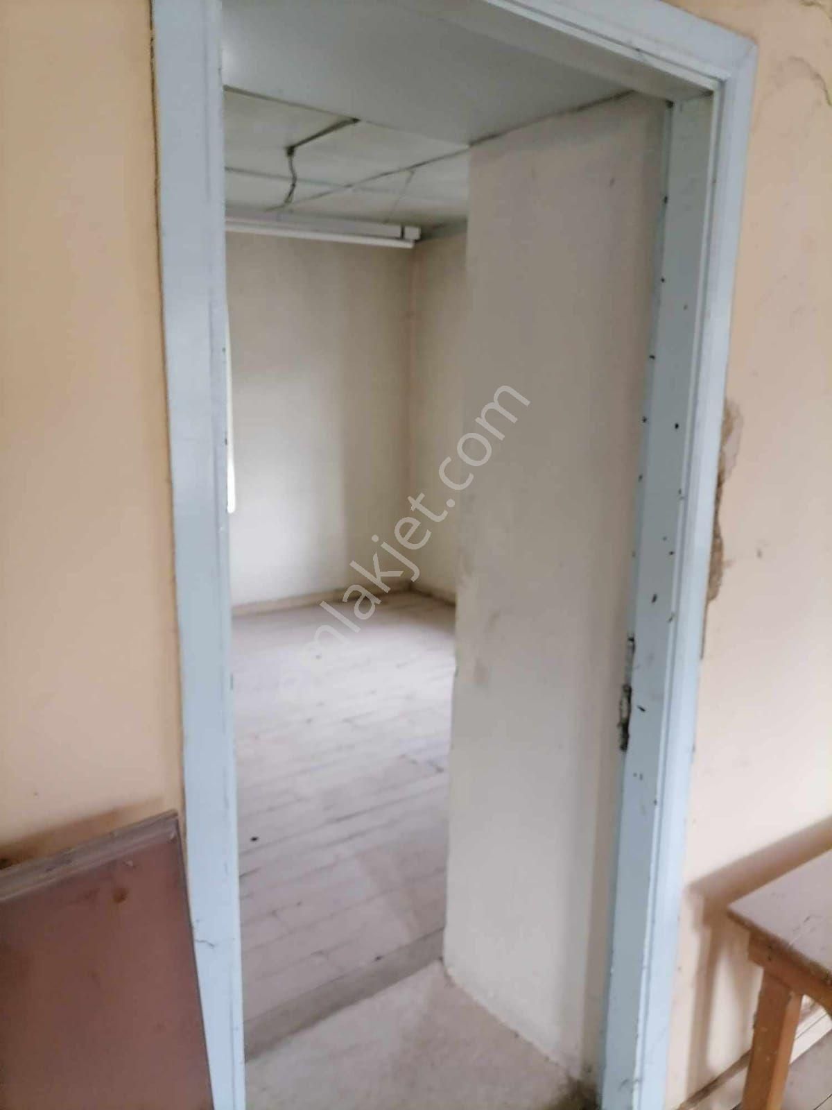 Korkuteli Yeltende Satılık Köyiçinde 475 M2 Arsası Ve Toplam 160 M2 Ev 2 Katlı - Görsel 9