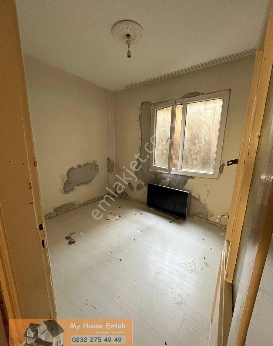 İzmir Konak Zeytinlik Mahallesi Satılık 2+1 Zemin Daire - Görsel 14