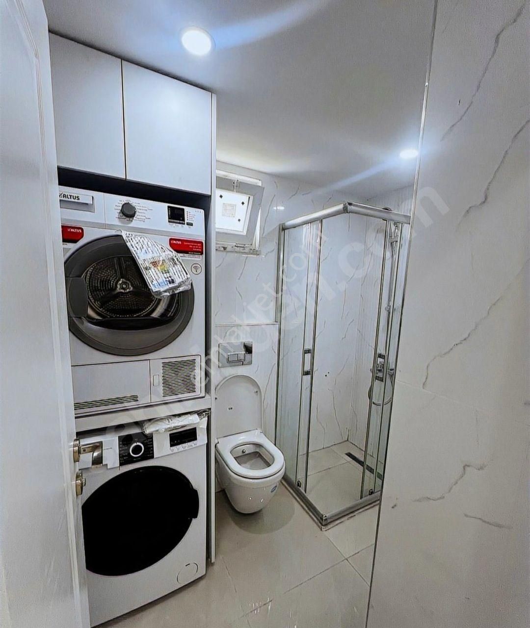 Küçükyalı'da, Eşyalı , Sıfır Yeni Binada, Satılık 2+1 - Görsel 14