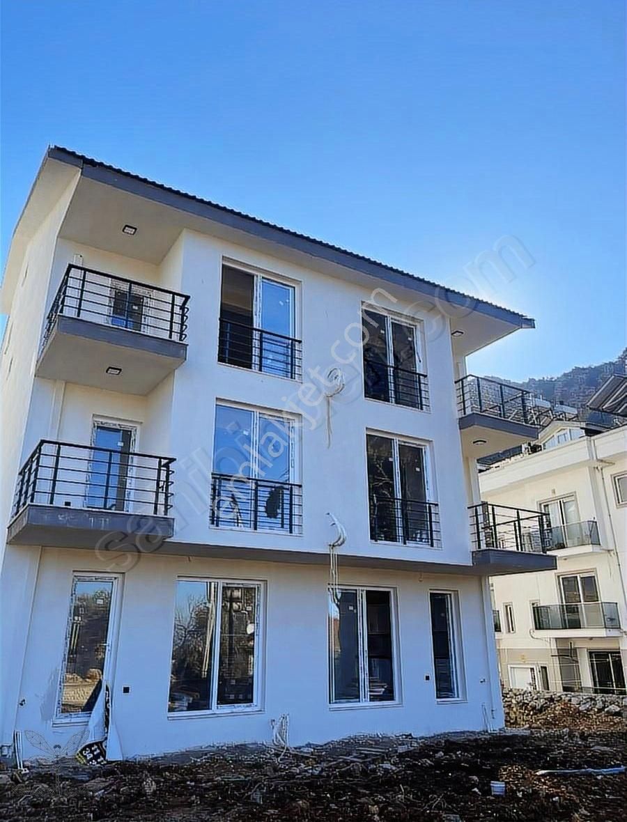 Karamuar Mevkiinde Satılık 3+1 Çatı Dubleks Sıfır Daire R-19