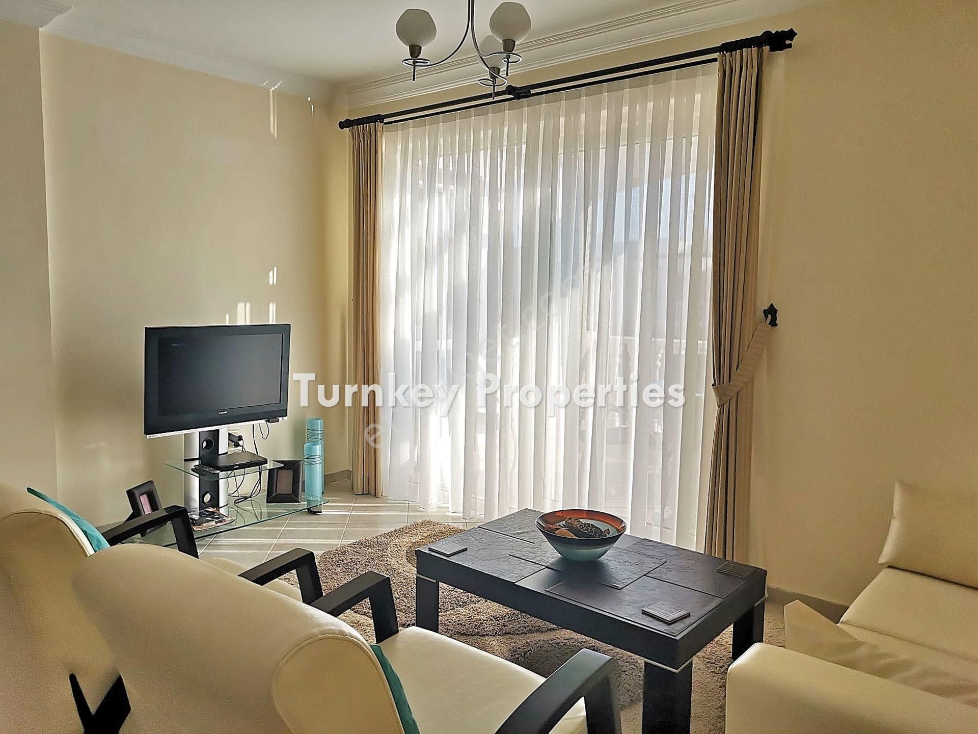 Adabükü Deniz Ve Göl Manzaralı, Teraslı Satılık Üst Kat - Görsel 4