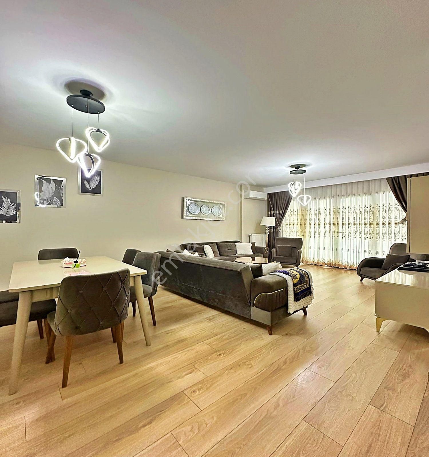 Beylikdüzü İhlas Marmara 4'de 3+1 Satılık Daire Fırsatı !