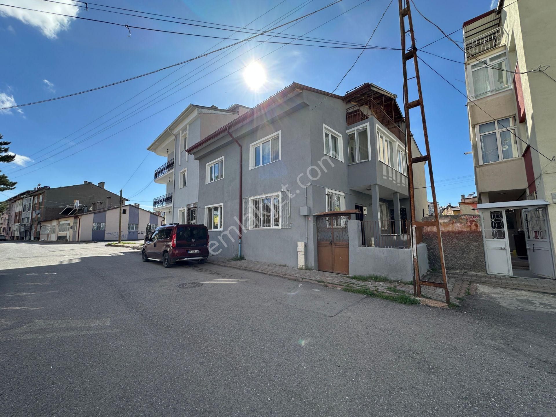 Müstakil Tarzda Kiralık 3+1 Daire Kazımkarabekir İlkokulu Yanı
