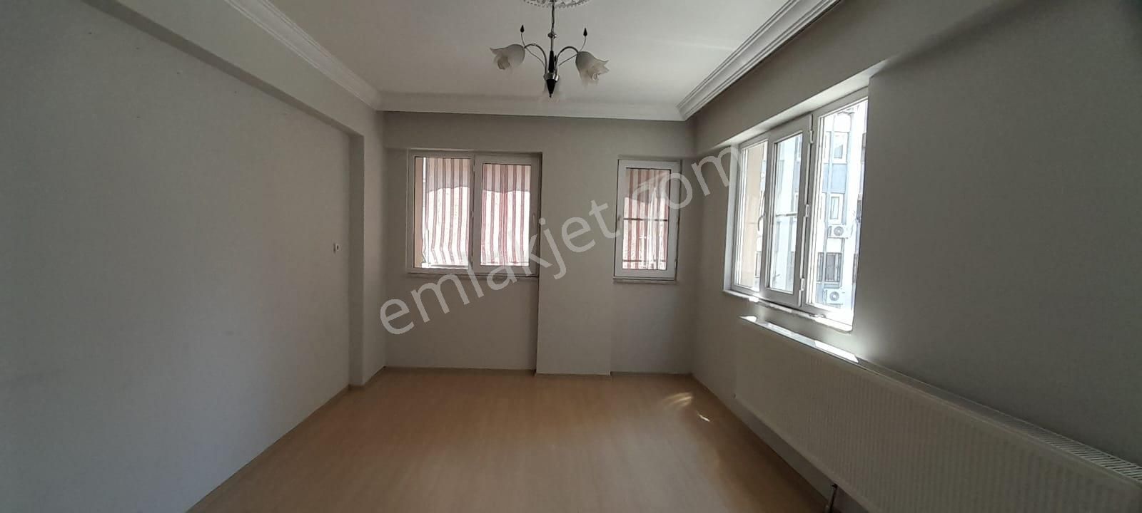 Yeni Mahalle Site İçerisinde Kiralık Doğalgazlı Daire...