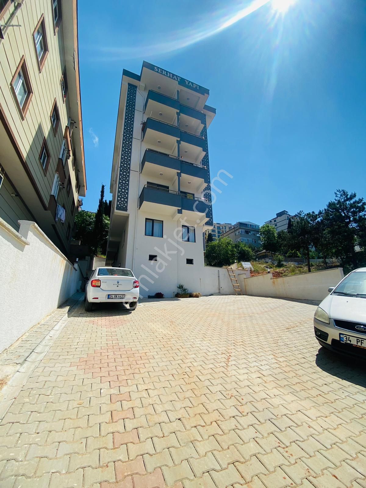 Mertcan Dan Çarşı Mah Arakat 3+1 İskanlı Manzaralı Lüks Daire