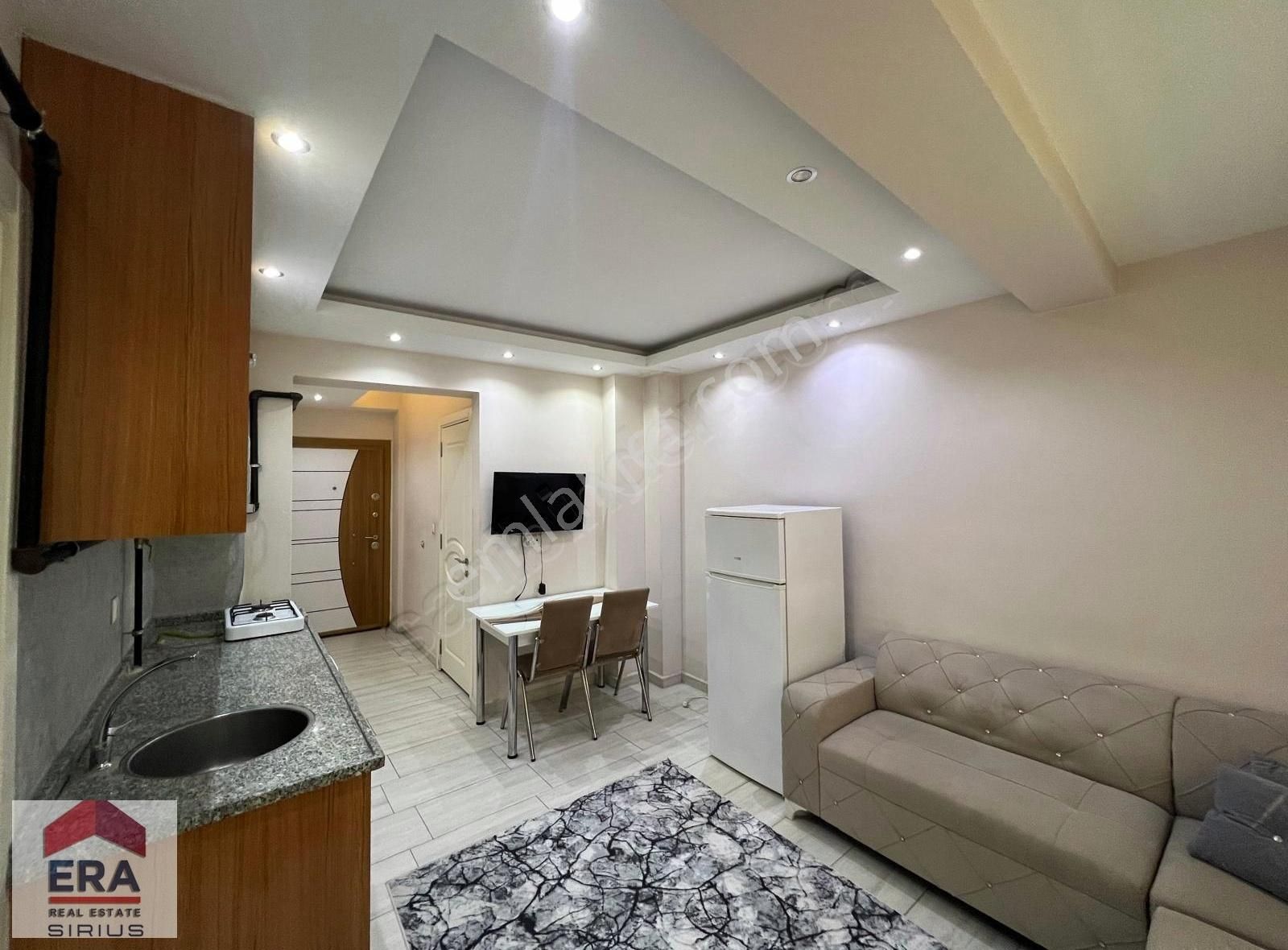 Sırakapılar Mahallesinde 1+1 Eşyalı Asansörlü Kiralık Apart