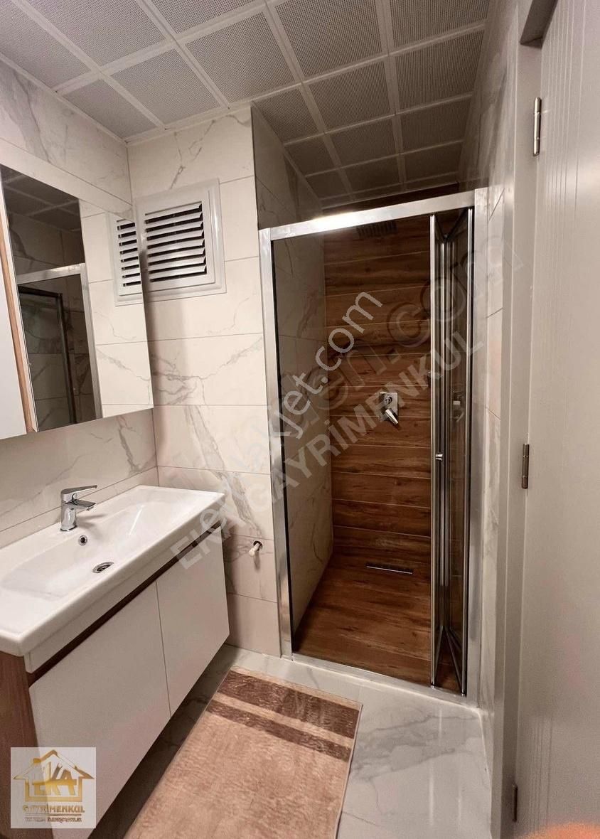 Komforlu Eşyaları Yeni Kiralık 1+1 Havuzlu Lüx Sitede