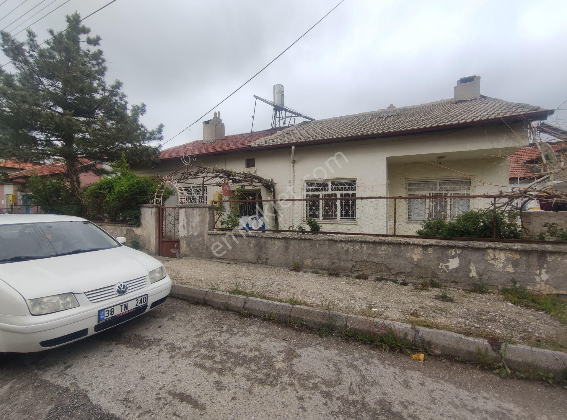 Özpınar ,dan Kızılcalar M. Satılık Tek Kat İki Daireli Müstakil Ev 399 M2 - Görsel 2