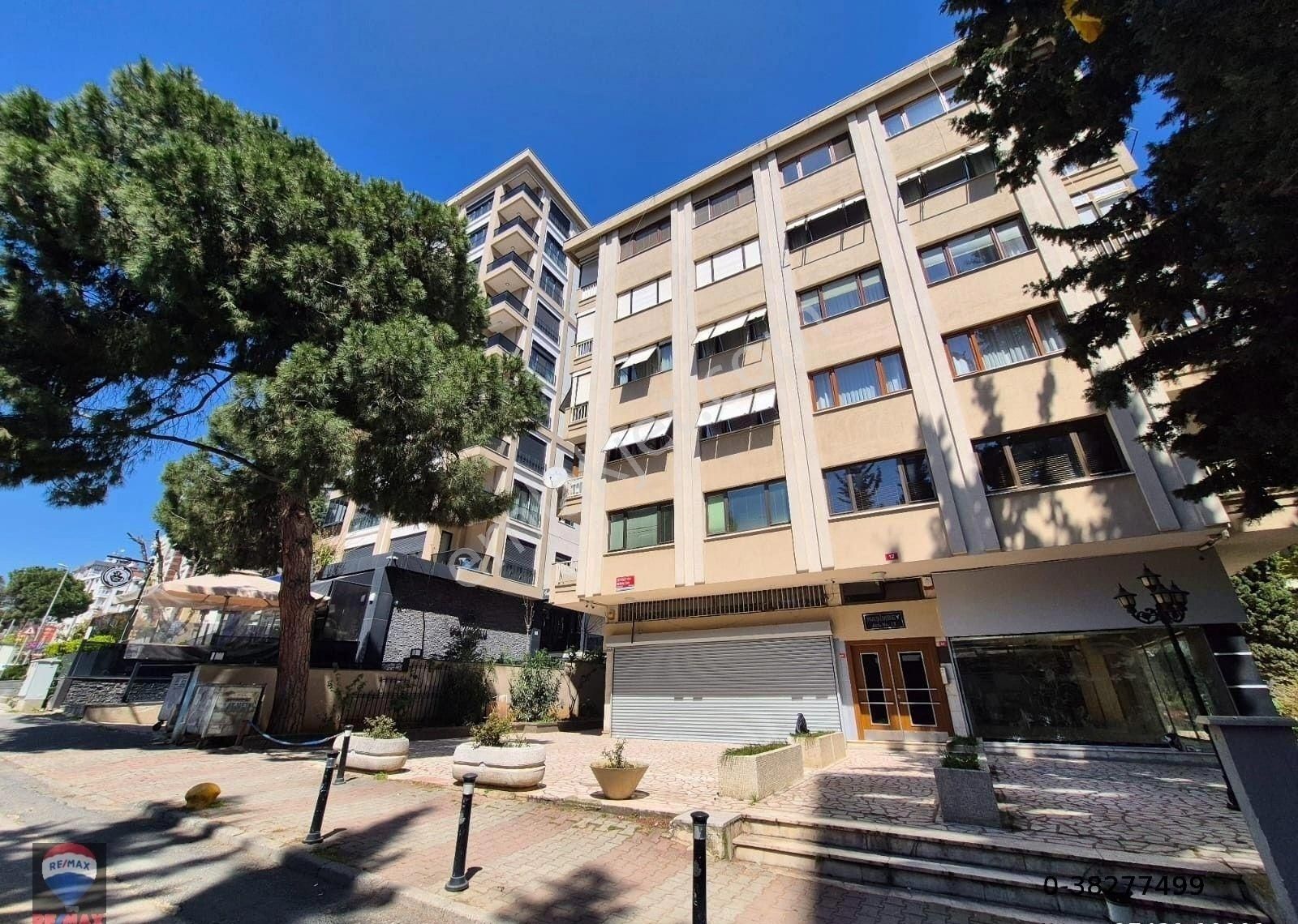 Bostancı Şemsettin Günaltay Caddesi Üstünde Merkezi Konumda 4+1