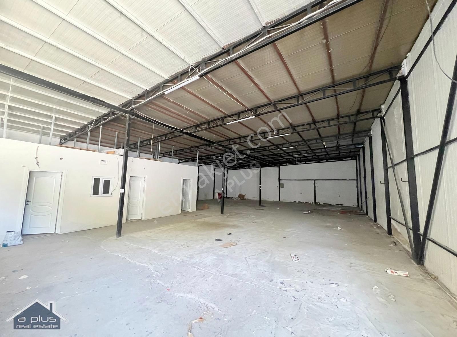 Beykoz, Yavuz Selim Mah ,400 M2 Düz Girişli Depo,imalathane.
