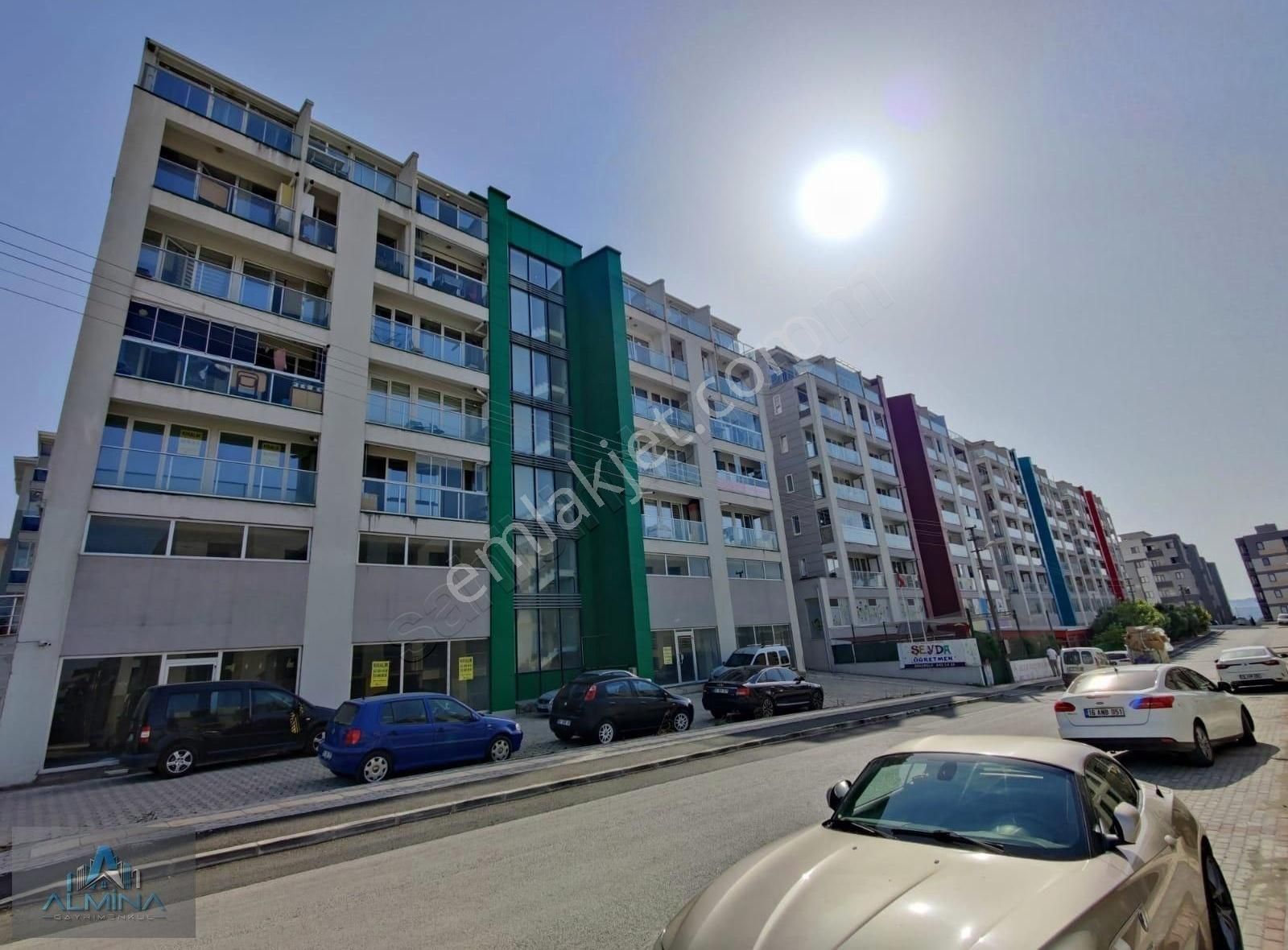 Site İçinde 1+1eşyalı Lüks Tasarımlı Yatırımlık Satılık Daire