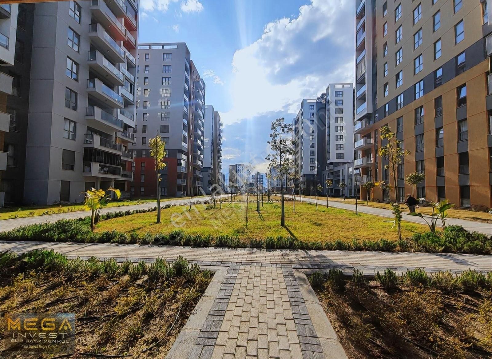 Mega İnvest' Den Sur Yapı' Da Kiralık En Geniş 3+1 161 M2 Daire