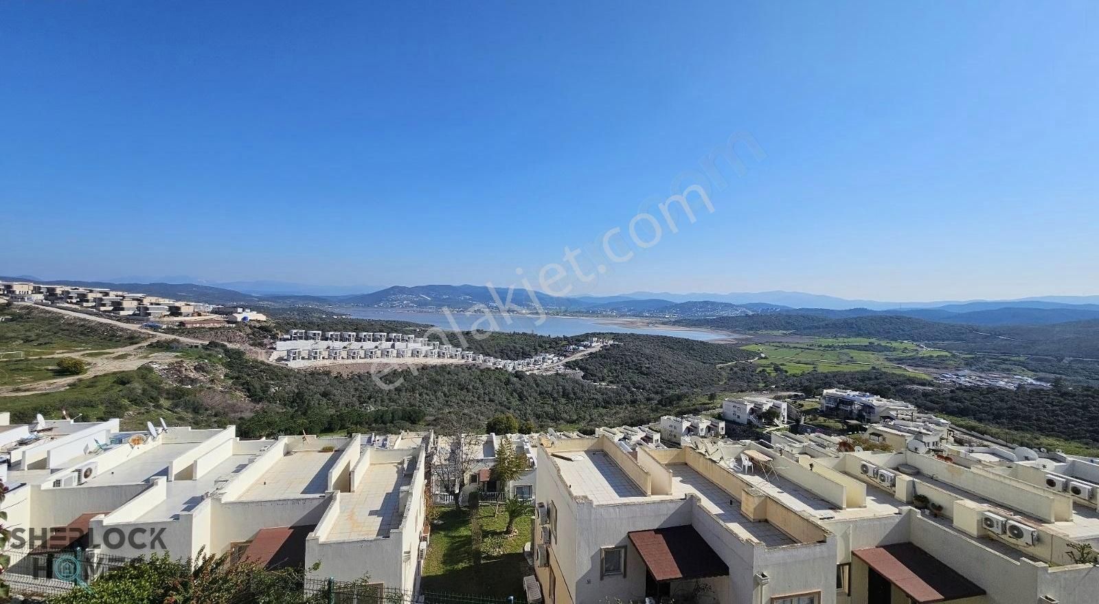 Adabükü Turkuaz Sitesinde Yıllık Kiralık Göl Manzaralı 2+1