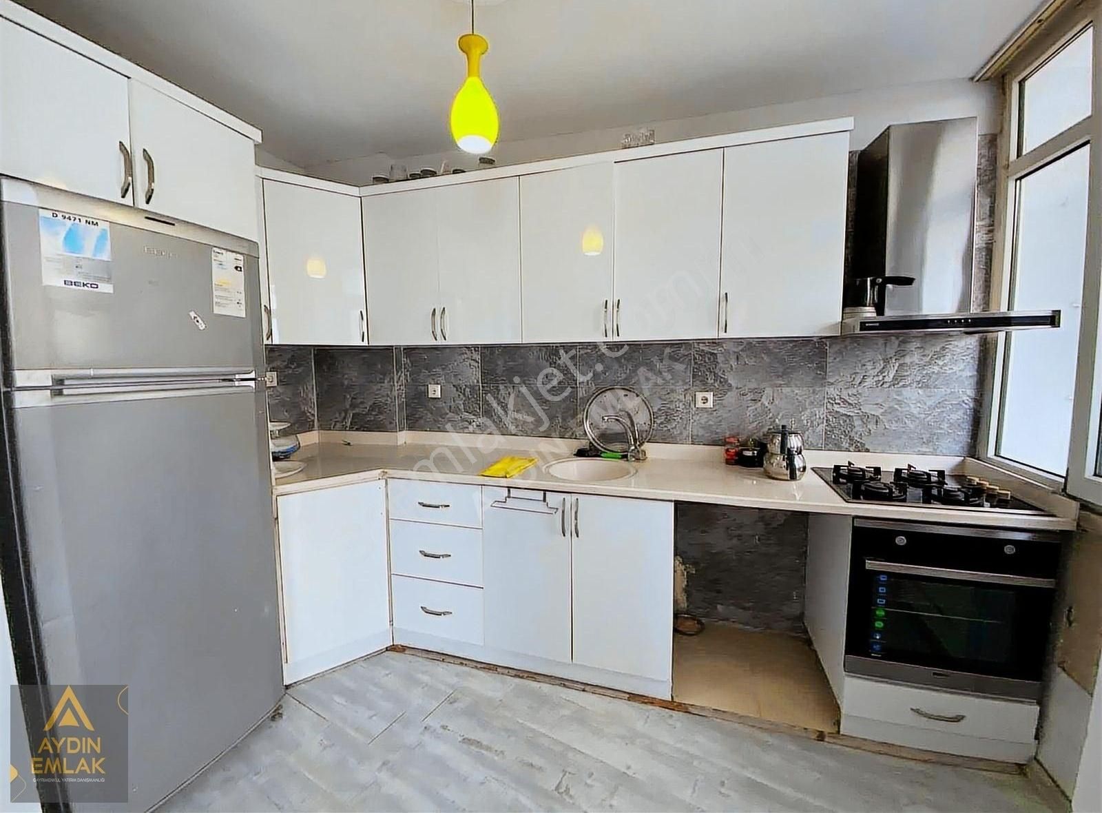 Aydın'dan Millet Bahçesi Civ. Sıfır Yapılı Satılık 3+1 Daire