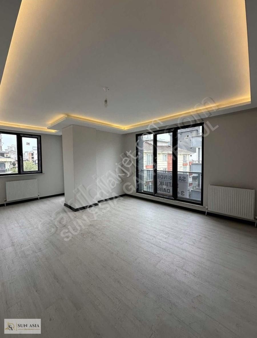 Çekmeköy Cumhuriyet Mahallesin De Satılık 3+1 Daire Ferah, Geniş