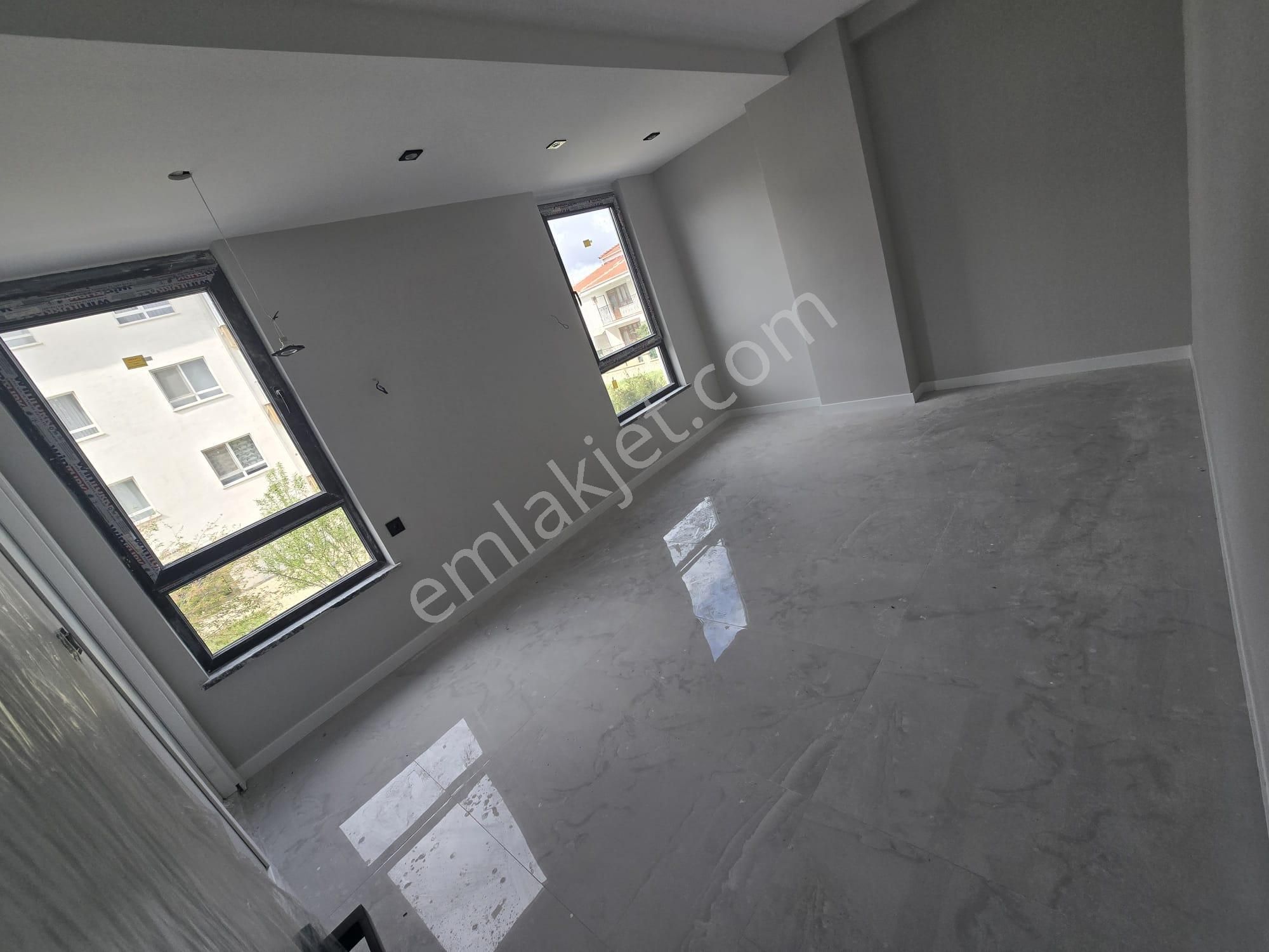 Yeşiltepe Mh. Cadde Üzeri Özel Garajlı 3+1 Daire/ Kg-14
