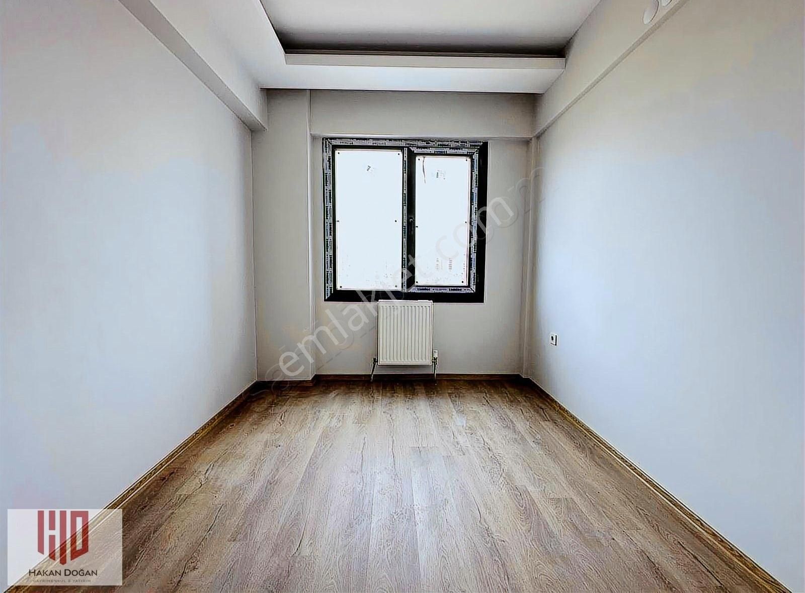 Zümrüt'de 3+1 Ebeveyn Banyolu Satılık Lüks Daire