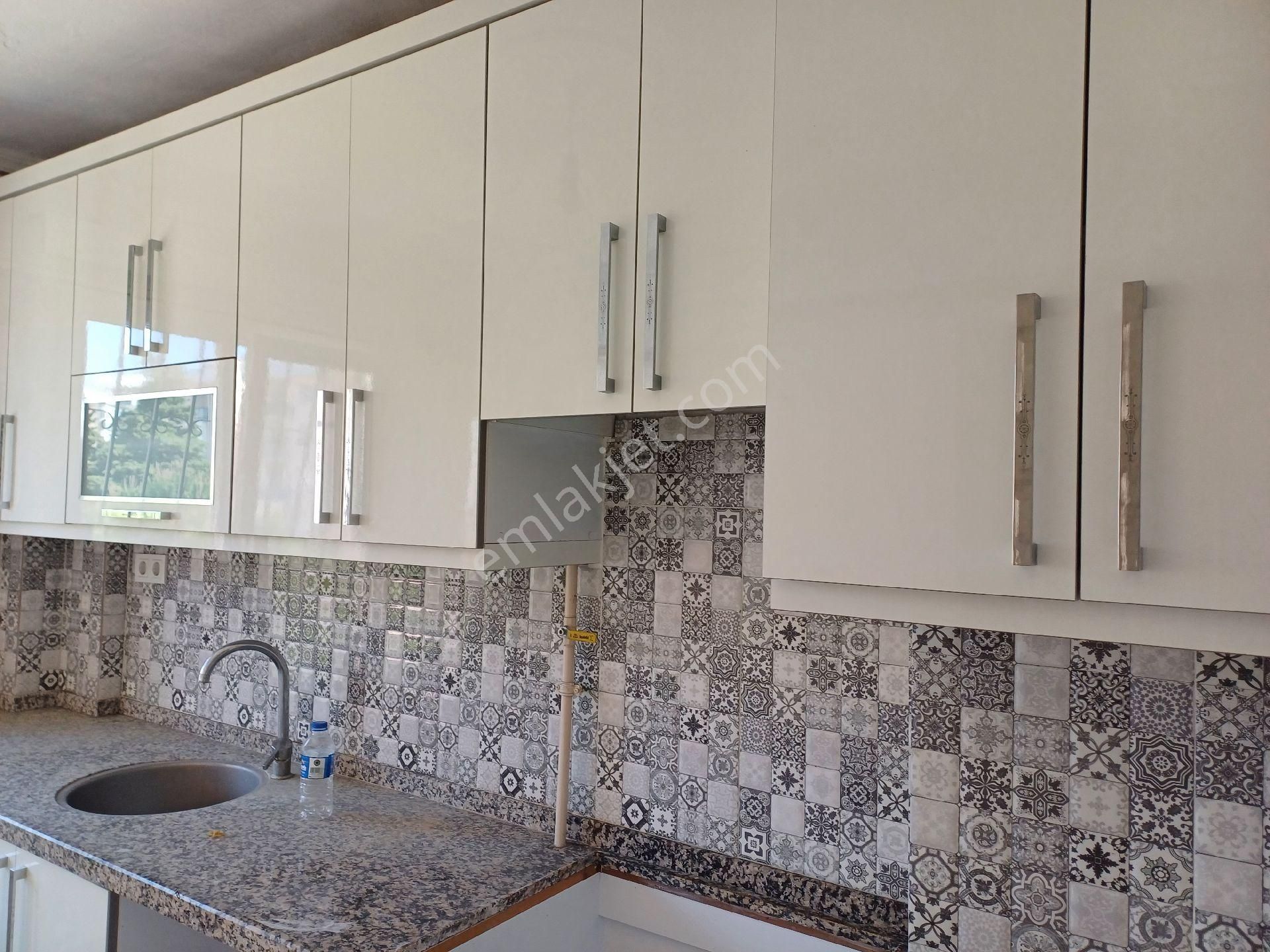 Siteiçerisinde2+1 Arakat Daire