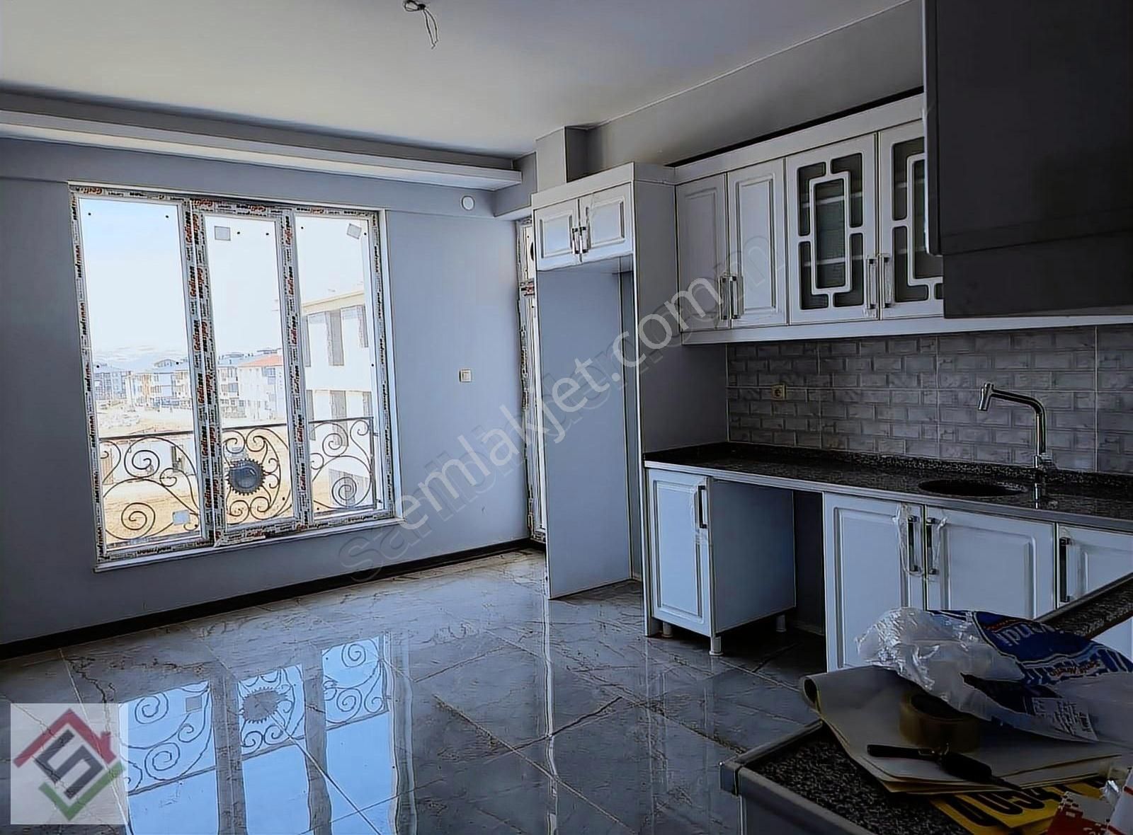 Sağlam'dan Ana Cadde Üzerinde Garajlı Mrk.sis. 3+1 Kiralık Daire