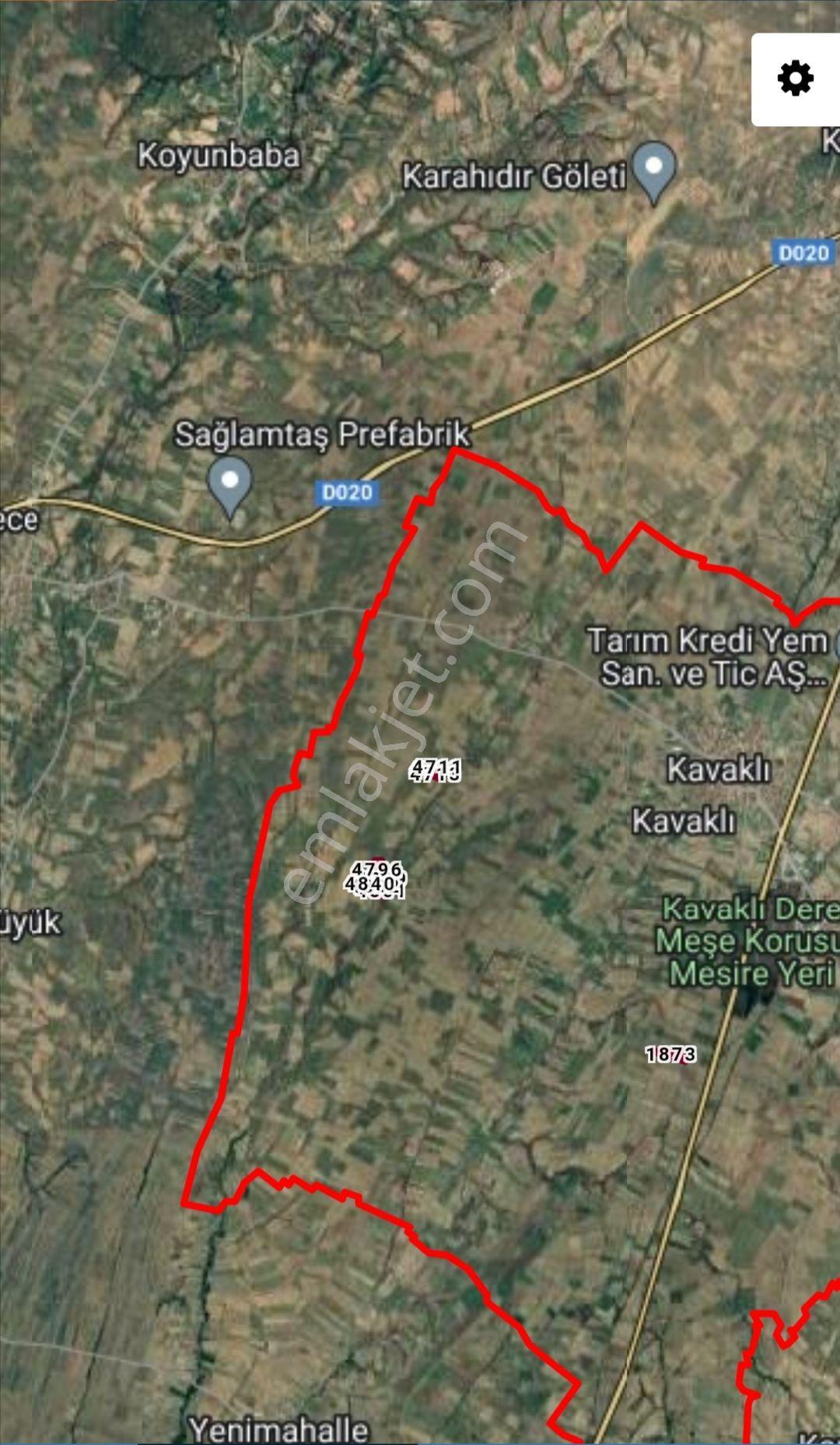 Kavaklı Merkeze Yakın Resmi Yolu Mevcut 7300 M2 Tarla - Görsel 7
