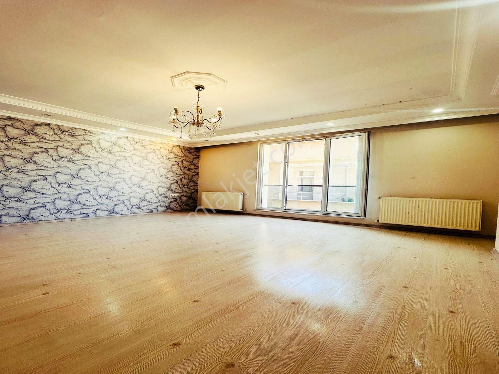 Ercin Yapı Dan Metrobüse Yürüme Mesafesi 2+1 Kiralık Daire