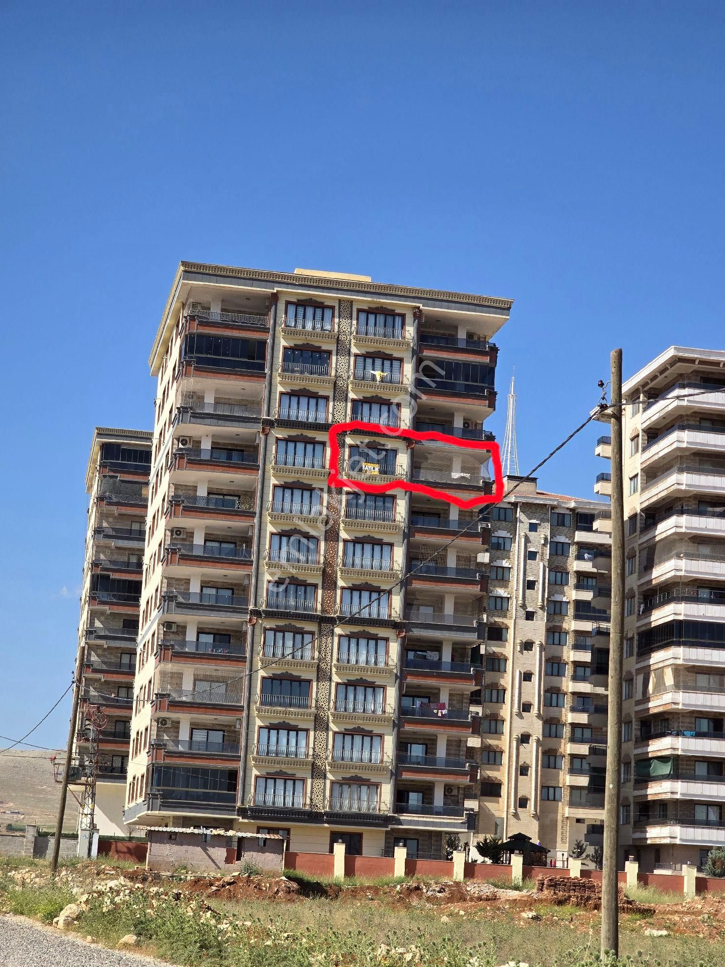 Şenbahar Emlak'tan Satlık 4+1