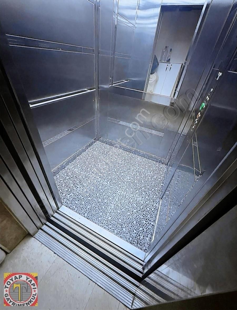 İsmetpaşa'da 2+1 100 M2 Tramvay Dibi Lüks Satılık Yüksek Giriş