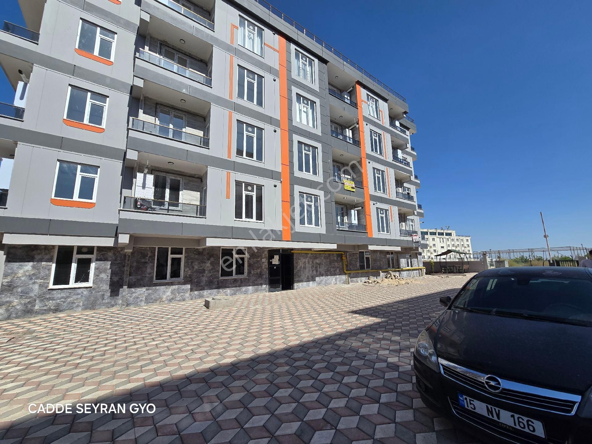 Cadde Seyran'dan Kiralık 1+1 55 M2 Arakat 3. Kat Sıfır (memura)