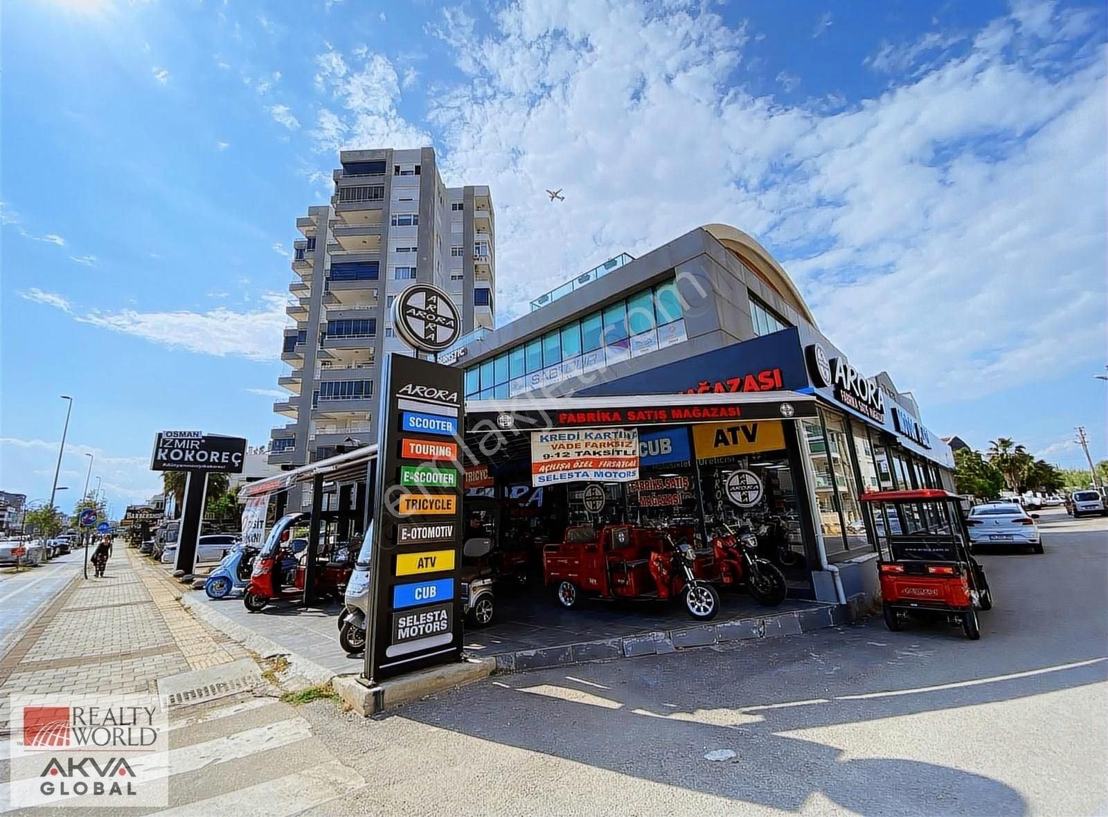 Realty World Akva Global'den Güzeloba'da 3 Katlı Satılık İş Yeri