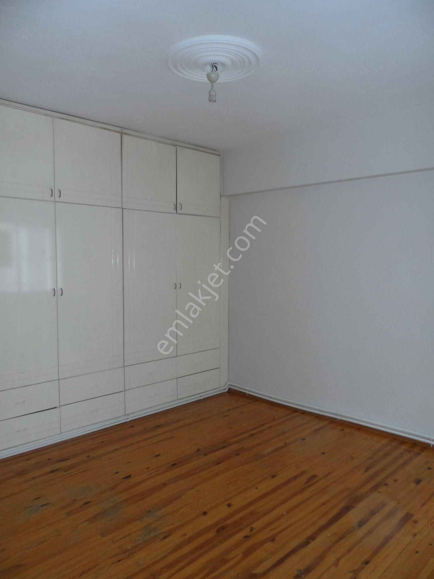 Nazilli Ege Emlak Ofisinden Cumhuriyet Mah. Doğalgaz Kombili Satılık Daire - Görsel 13