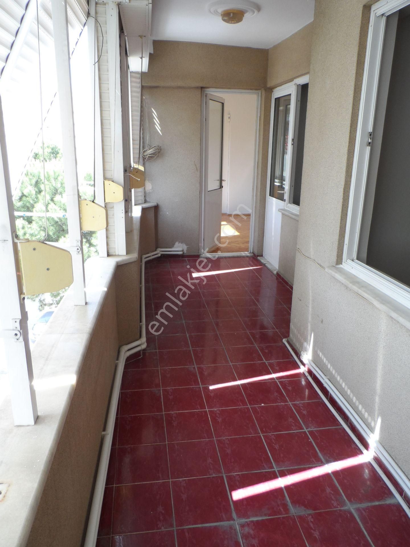 Nazilli Ege Emlak Ofisinden Cumhuriyet Mah. Doğalgaz Kombili Satılık Daire - Görsel 17