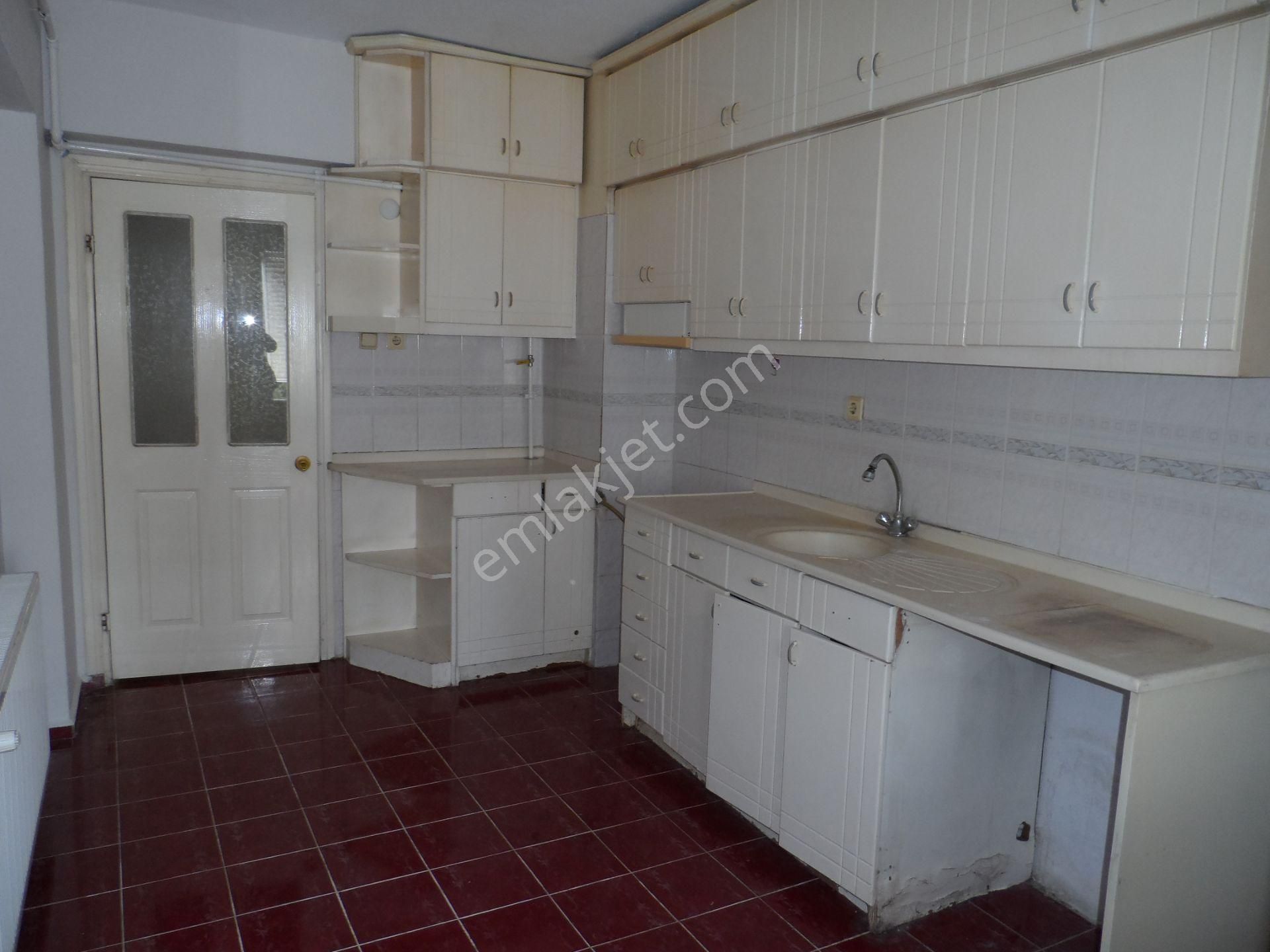 Nazilli Ege Emlak Ofisinden Cumhuriyet Mah. Doğalgaz Kombili Satılık Daire - Görsel 26