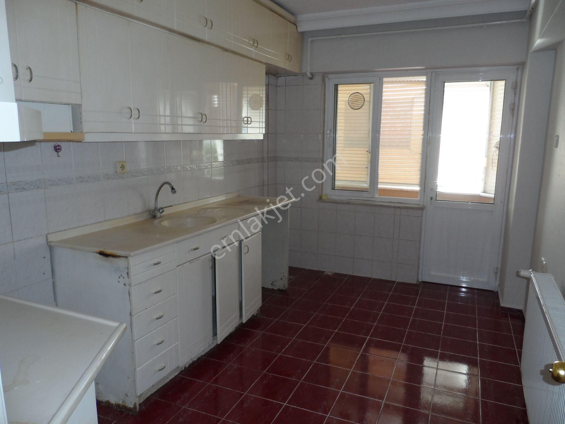 Nazilli Ege Emlak Ofisinden Cumhuriyet Mah. Doğalgaz Kombili Satılık Daire - Görsel 27