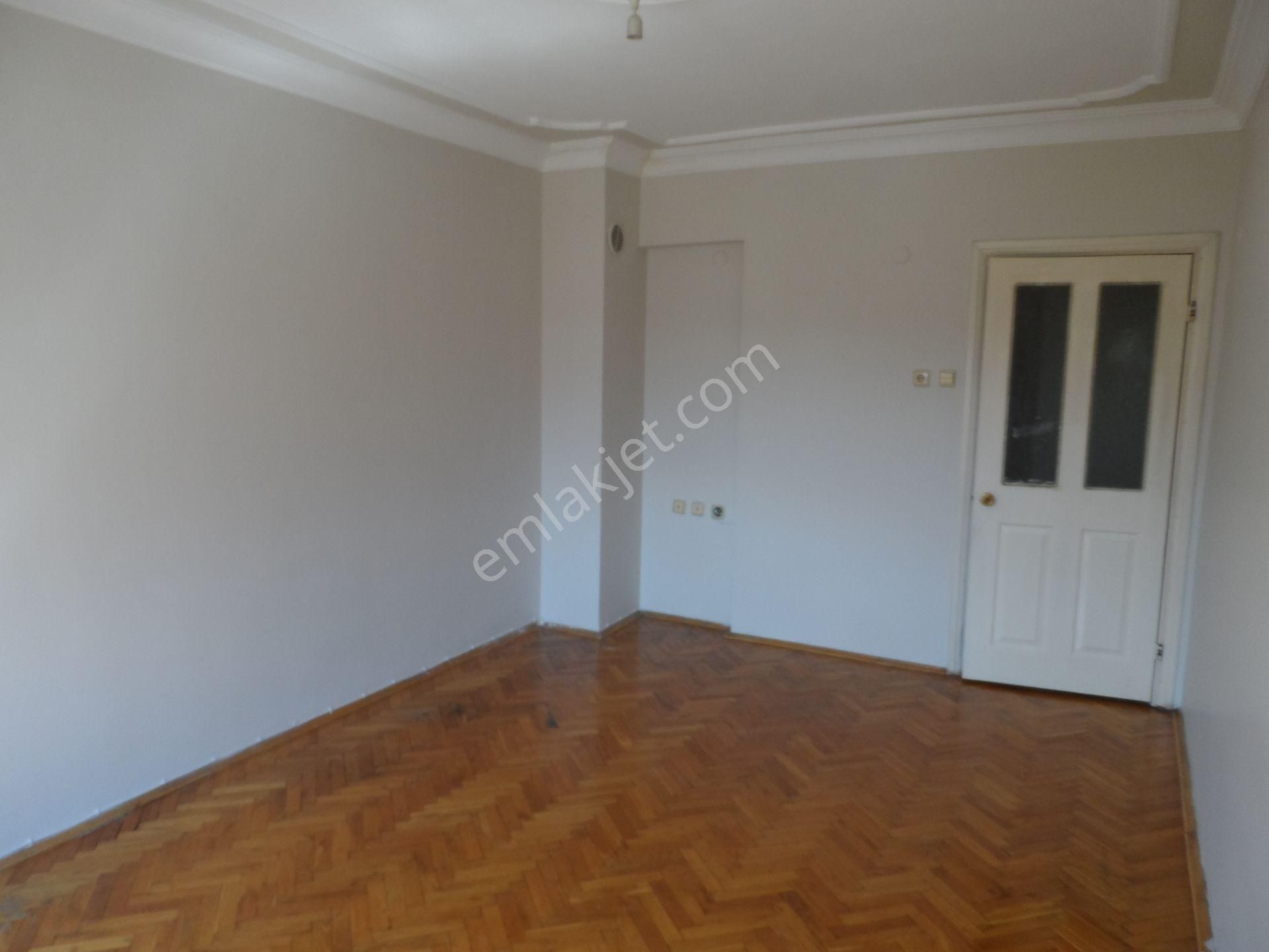 Nazilli Ege Emlak Ofisinden Cumhuriyet Mah. Doğalgaz Kombili Satılık Daire - Görsel 15