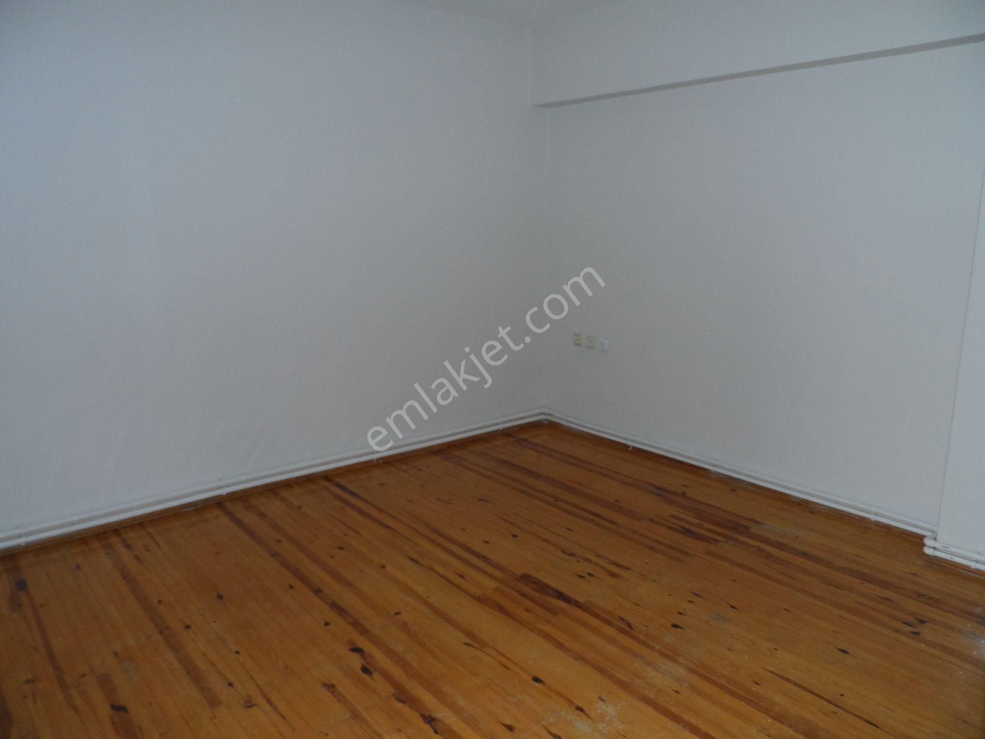 Nazilli Ege Emlak Ofisinden Cumhuriyet Mah. Doğalgaz Kombili Satılık Daire - Görsel 16