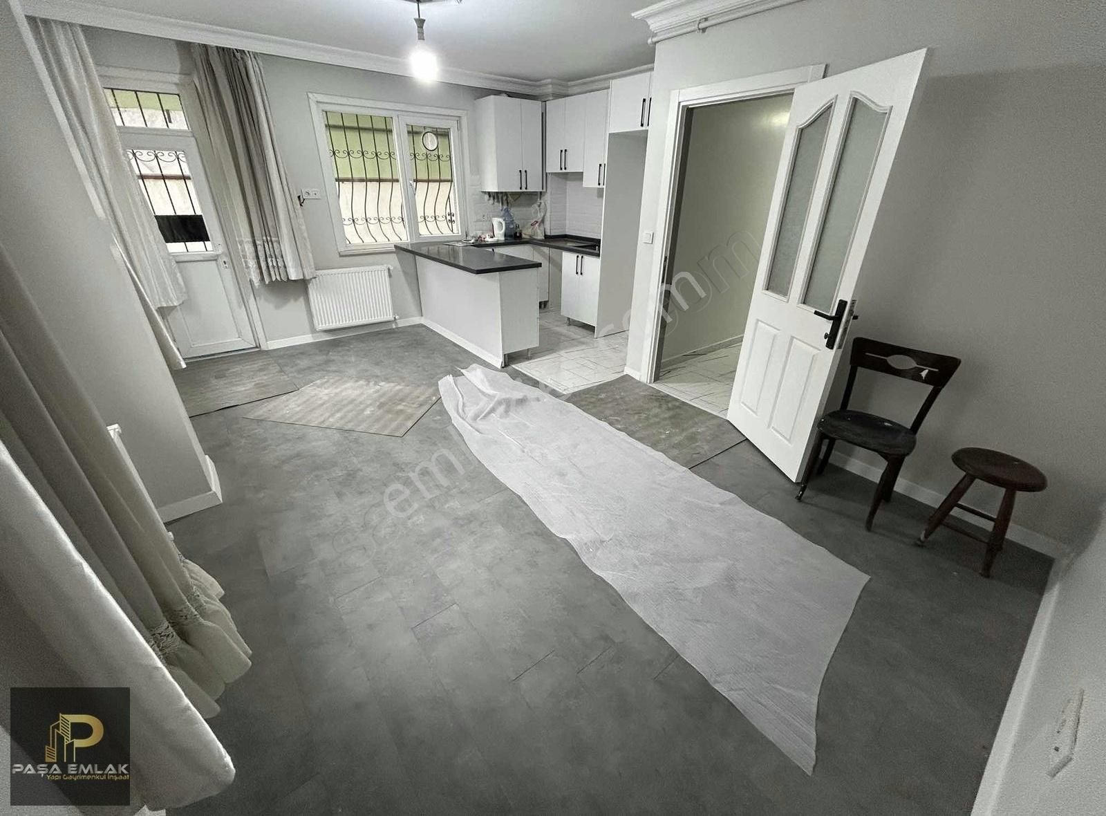 Paşa'dan İçi Komple Sıfır Yapılmış 2+1 80m2 Bahçe Katı Daire
