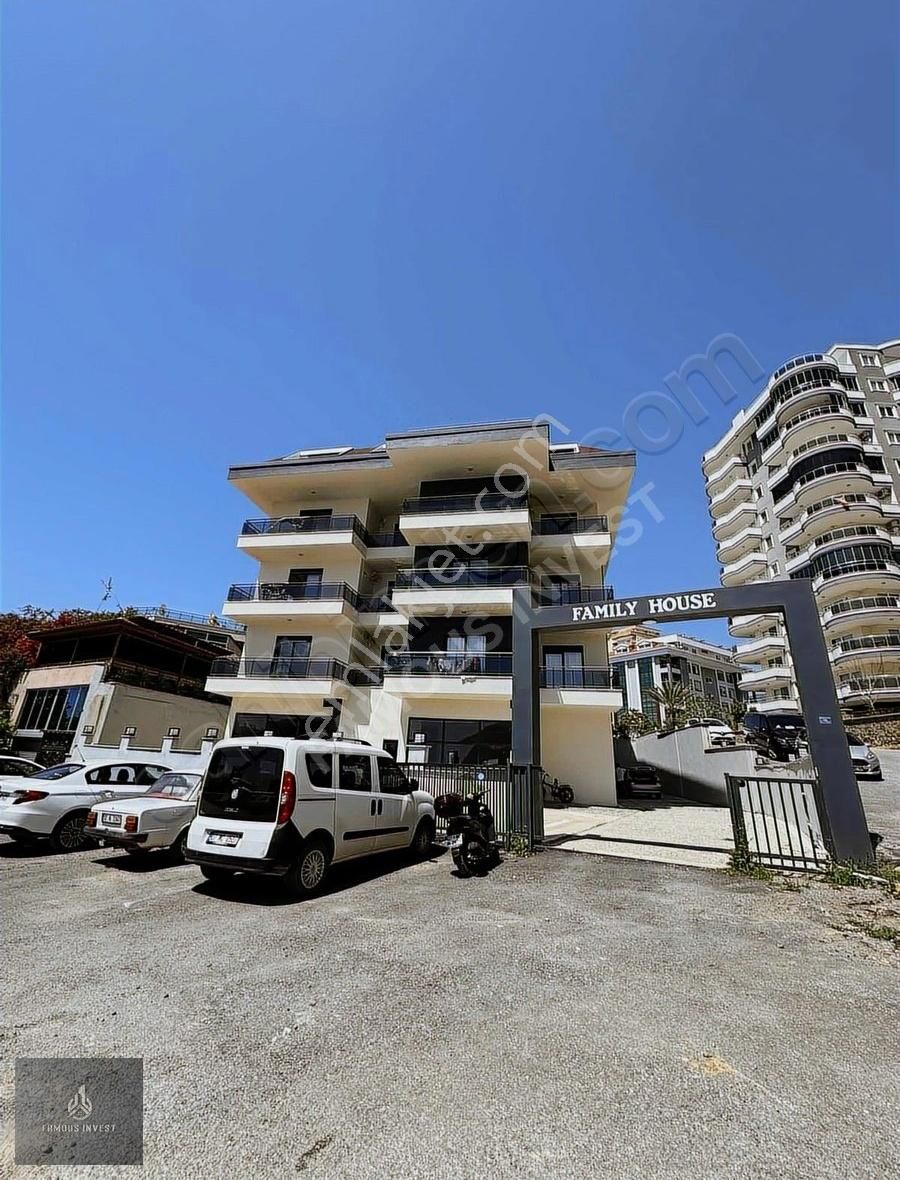 Mahmutlarda 1+1, Deniz Manzaralı, Güney Cephe, Havuzlu Daire